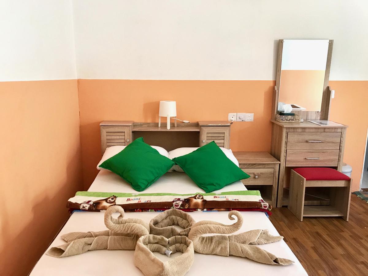 הורה Ocean Vibes Guesthouse מראה חיצוני תמונה